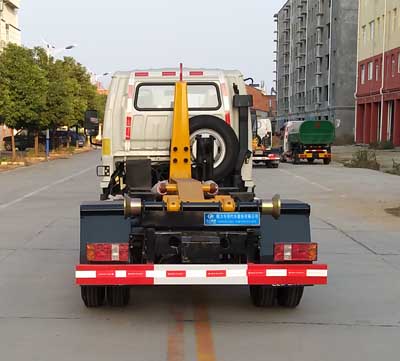 程力威牌CLW5042ZXXK5型车厢可卸式垃圾车