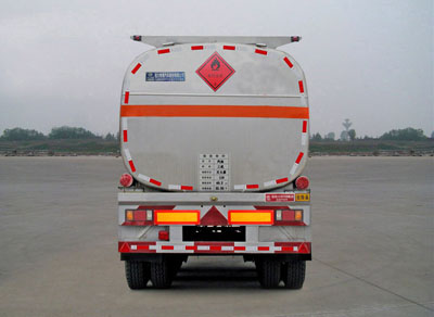 程力威牌CLW9403GYY型运油半挂车