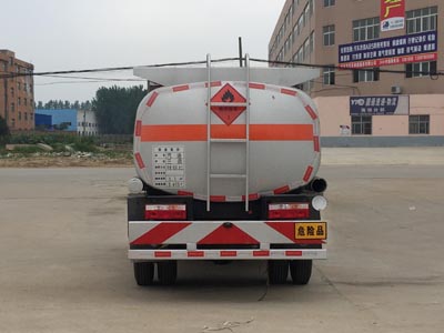 程力威牌CLW5071GJYH5型飞机加油车